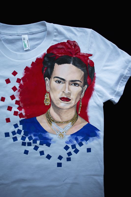 Ručne maľované tričko Frida Kahlo